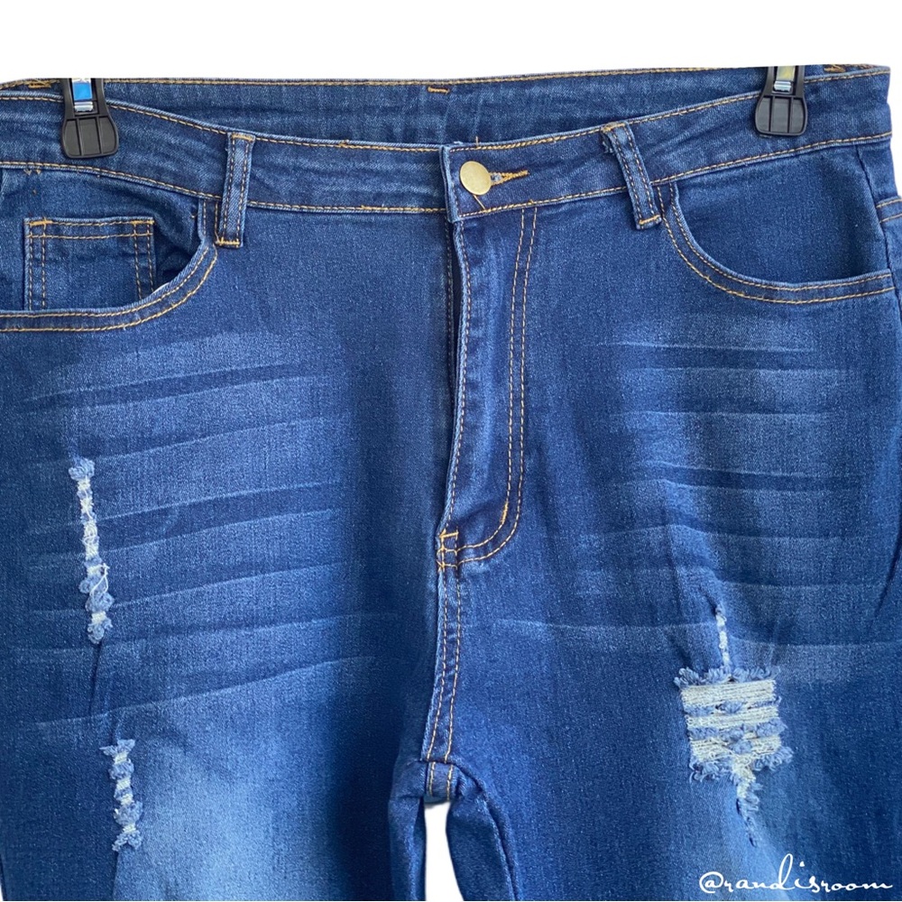 NWOT Women’s Super Flare Bell Bottom Ripped High Rise Blue Jeans Size L (8-10) - Picture 8 of 9